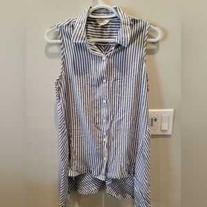 Max Studio Sleeveless Hi-Low Top Size Small